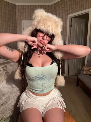 Emily hart/ leaked private content