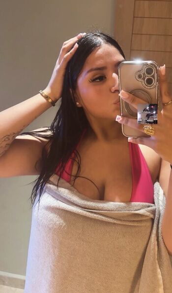 Emilywilliamsxoxo/ leaked private content