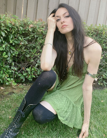 Yozzzi/ leaked private content