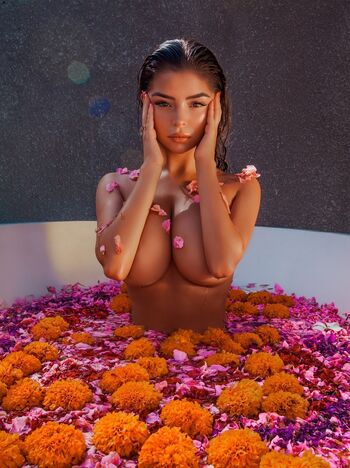 Xzxzxz/ leaked private content