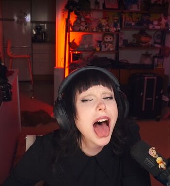 Ermira lika/ leaked private content
