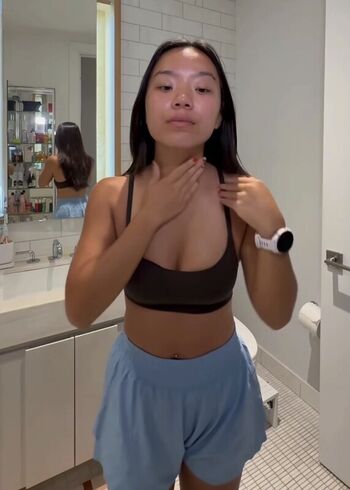 Freshmanevasky page leaked private content