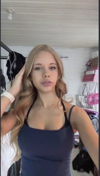 Haesicks / leaked private content