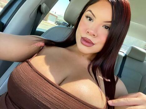 Nadine velazquez/ leaked private content