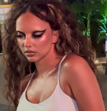 Janine wiggert/ leaked private content