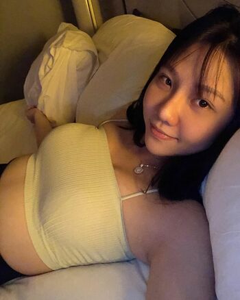 Zahra leaked private content