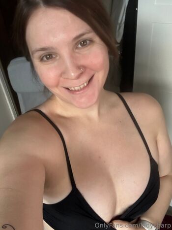 Emily venz/ leaked private content