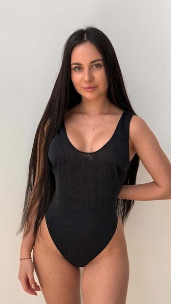 Hotmiamor leaked private content