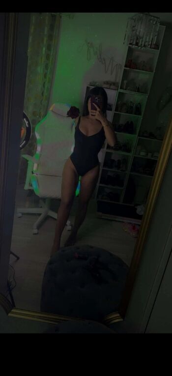 Haesicks / leaked private content
