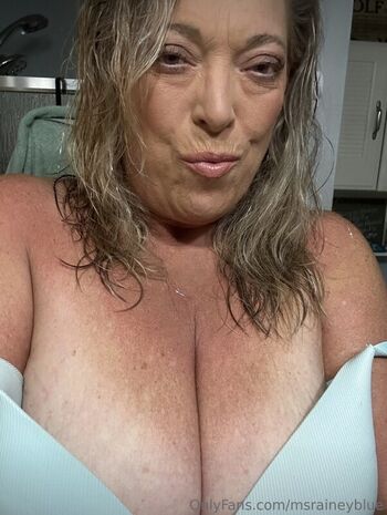 Flothebunny leaked private content