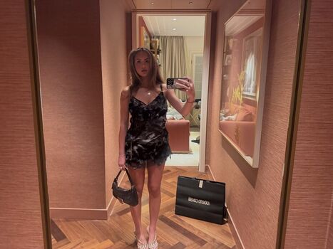 Emily osment the fappening leaked private content
