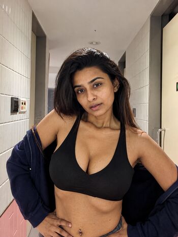 Suhana khan leaked private content