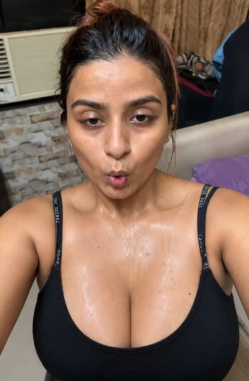 Suhana khan leaked private content