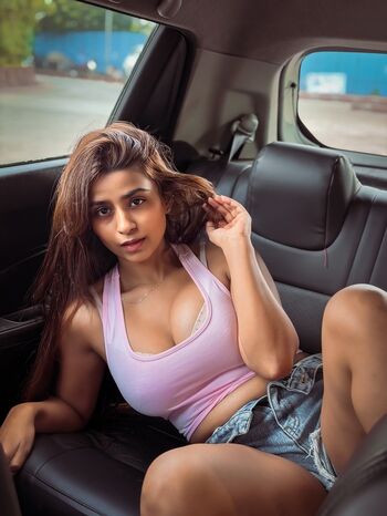 Suhana khan leaked private content