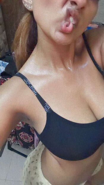 Suhana khan leaked private content