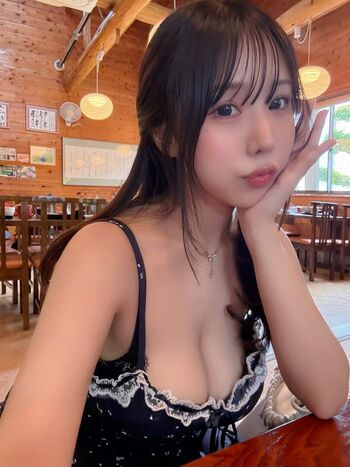 Canahry/ leaked private content